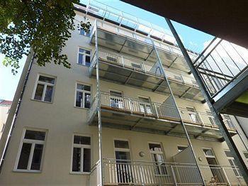 Modern Apartment Vienna - Dietrichgasse Exterior photo